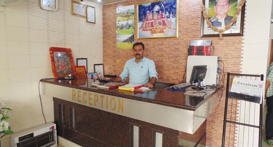 Hotel Parkash, Katra 3